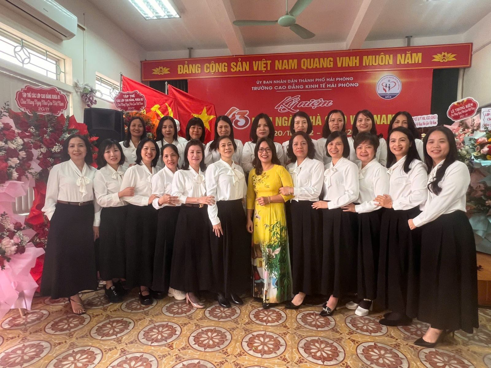 KỶ NIỆM 43 NĂM NGÀY NHÀ GIÁO VIỆT NAM 