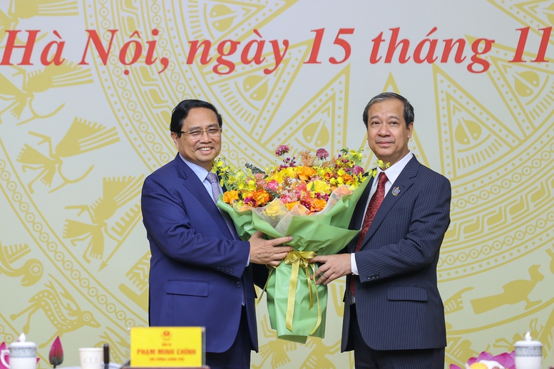 TỔNG THUẬT: Thủ tướng Chính phủ gặp mặt đại diện các nhà giáo tiêu biểu nhân Ngày Nhà giáo Việt Nam 20/11 - Ảnh 21